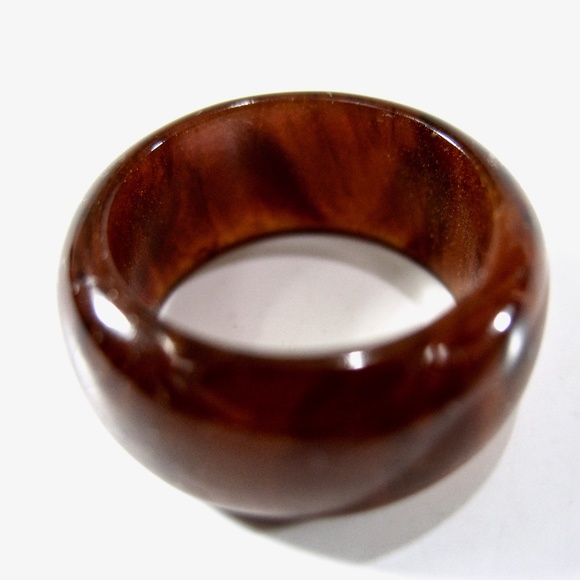 Bakelite Ring, Root Beer, 1940s, Tested, Size 5.5 - Picture 4 of 7